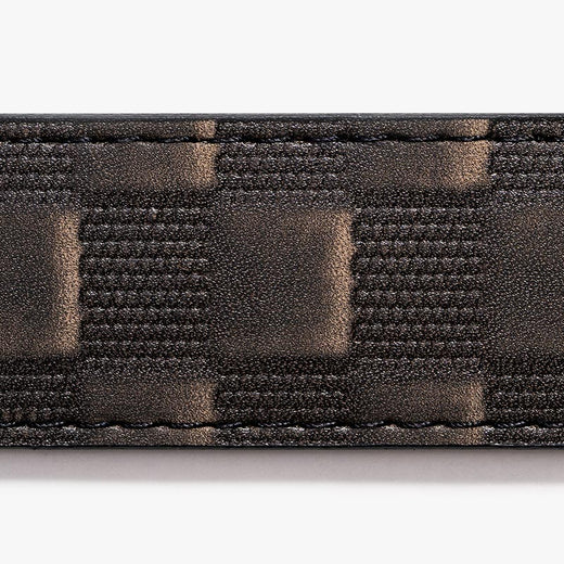 checkered belt